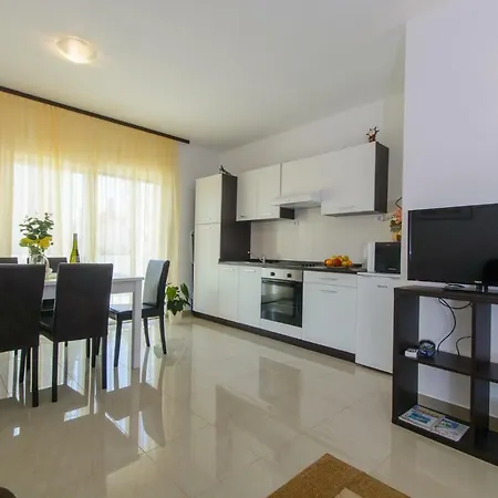 Διαμέρισμα Holiday Home Trogir