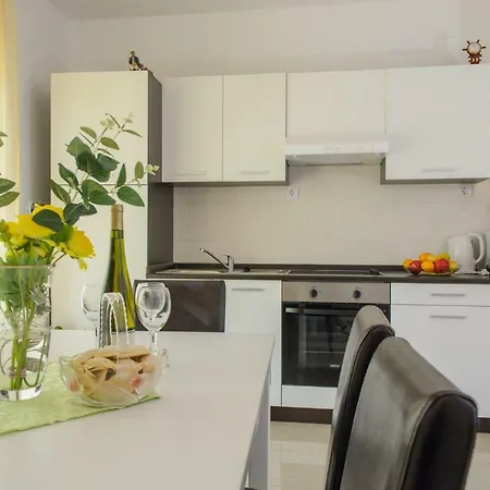 Holiday Home Trogir Διαμέρισμα Τρογκίρ